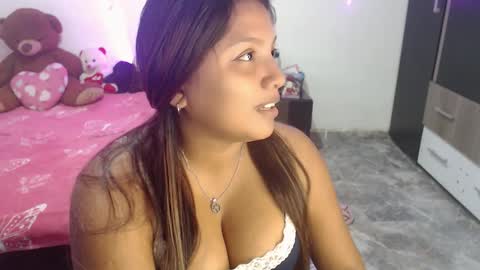 Snapshot of sexyvaldiry chatting on March 28, 7:35 pm sexyvaldiry online show from March 28, 7:35 pm