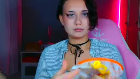 Snapshot of sexyvilleboy1 chatting on December 4, 6:27 pm sexyvilleboy1 online show from December 4, 6:27 pm