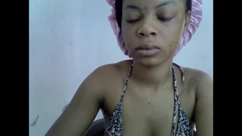 Snapshot of sexyxpeach chatting on March 27, 9:53 am sexyxpeach online show from March 27, 9:53 am