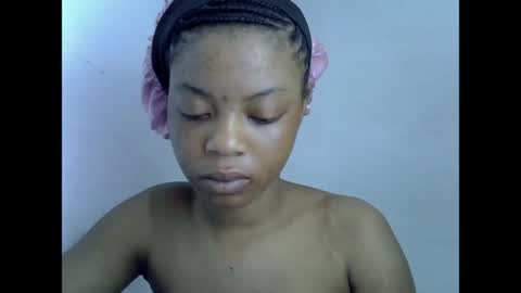 Snapshot of sexyxpeach chatting on March 27, 10:20 pm sexyxpeach online show from March 27, 10:20 pm