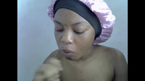 Snapshot of sexyxpeach chatting on March 28, 9:03 pm sexyxpeach online show from March 28, 9:03 pm