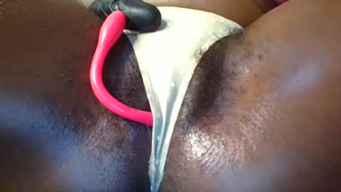 Snapshot of sexyy_pussy4147 chatting on July 17, 6:09 am sexyy_pussy4147 online show from July 17, 6:09 am