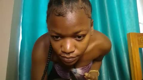 Snapshot of sexyylucyy chatting on March 22, 9:23 am sexyylucyy online show from March 22, 9:23 am