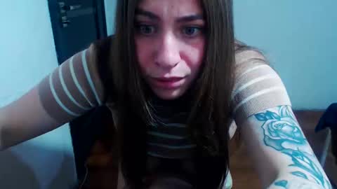 Snapshot of sexyyuliia777 chatting on May 27, 6:10 am Yuliia online show from May 27, 6:10 am