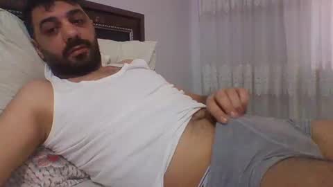 Snapshot of sexyyy_mannn chatting on December 8, 1:47 pm sexyyy_mannn online show from December 8, 1:47 pm