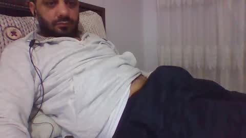 Snapshot of sexyyy_mannn chatting on January 17, 7:27 pm sexyyy_mannn online show from January 17, 7:27 pm