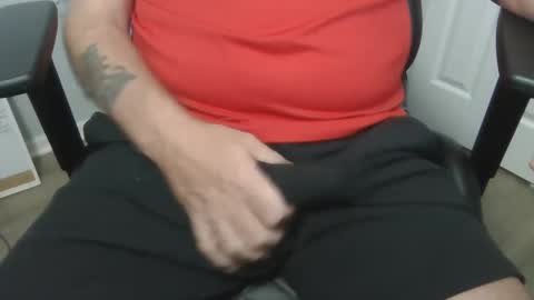 Snapshot of sfcmartint1985 chatting on February 27, 11:26 pm nunyainfl online show from February 27, 11:26 pm