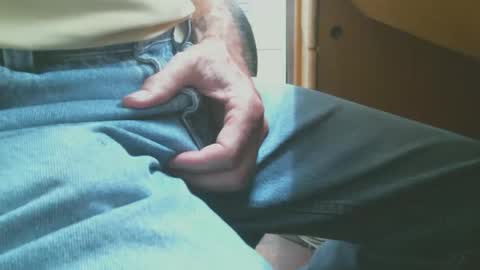 Snapshot of sflgentlman chatting on May 21, 9:00 pm Bruce online show from May 21, 9:00 pm