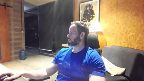 Snapshot of shad0w_hunter chatting on March 25, 11:11 pm shad0w_hunter online show from March 25, 11:11 pm