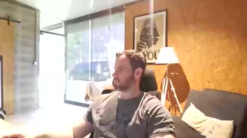Snapshot of shad0w_hunter chatting on May 5, 1:41 pm shad0w_hunter online show from May 5, 1:41 pm