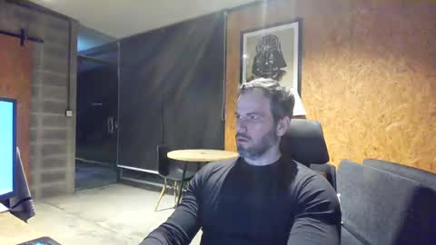 Snapshot of shad0w_hunter chatting on June 24, 11:15 pm shad0w_hunter online show from June 24, 11:15 pm