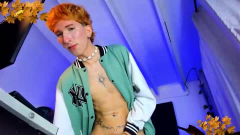 Snapshot of shadow_claw chatting on November 14, 11:24 pm shadow claw online show from November 14, 11:24 pm