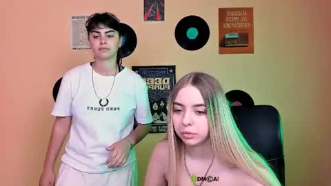shadow_kiss online show from July 11, 8:28 am