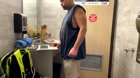 Snapshot of shadystl chatting on September 21, 11:45 am shadystl online show from September 21, 11:45 am