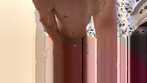 Snapshot of shaggyslim69 chatting on January 6, 4:02 pm shaggyslim69 online show from January 6, 4:02 pm