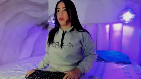 shaidy_scott online show from June 7, 3:10 am