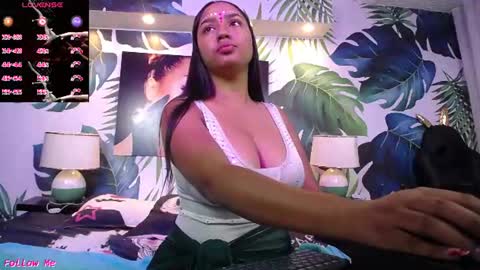 Snapshot of shakti_moumita chatting on July 17, 12:56 pm Shakti online show from July 17, 12:56 pm