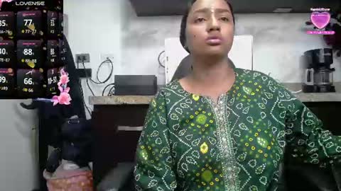 Snapshot of shakti_moumita chatting on July 28, 3:21 pm Shakti online show from July 28, 3:21 pm
