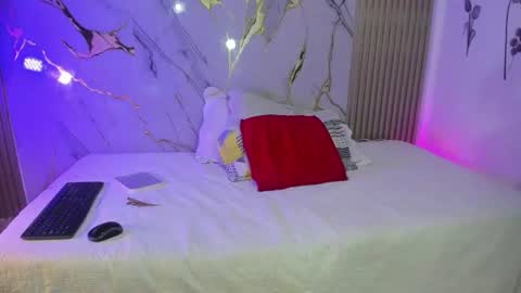 shalomexotic online show from June 14, 12:07 pm