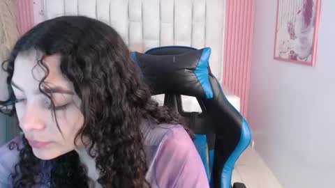 Shalon  online show from November 24, 1:00 pm