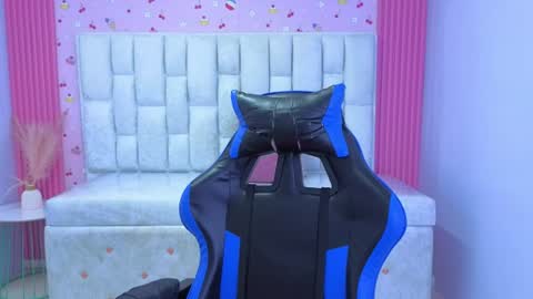 Snapshot of shalon_diaz_sub chatting on July 9, 3:05 pm Shalon online show from July 9, 3:05 pm