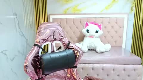 Snapshot of shalon_diaz_sub chatting on July 18, 3:11 am Shalon online show from July 18, 3:11 am