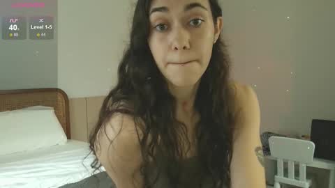 Snapshot of shamahasla chatting on November 25, 2:44 am Sade online show from November 25, 2:44 am