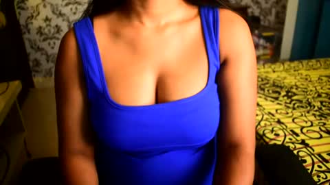 Snapshot of shanaya_indian chatting on June 20, 4:37 am shanaya indian online show from June 20, 4:37 am