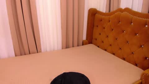 shane_018 online show from July 24, 2:09 am