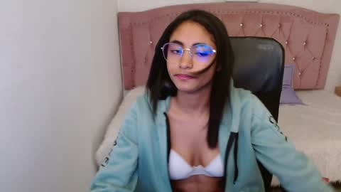 shanelle online show from February 6, 6:08 am