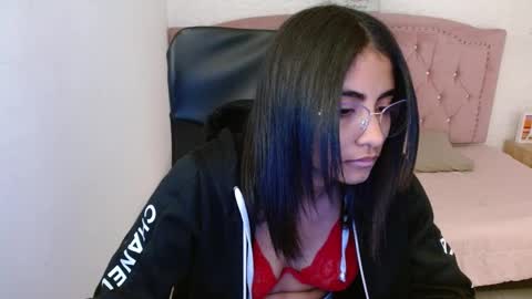 shanelle online show from February 10, 6:31 am