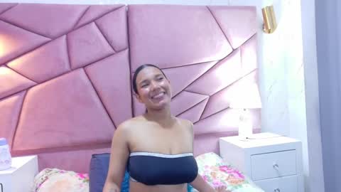 Shanel  online show from March 15, 10:05 pm