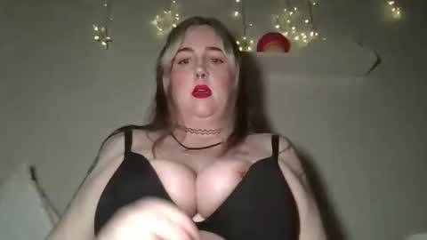 Shanelle online show from February 11, 2:05 am