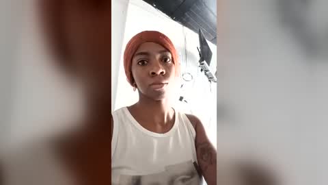 Snapshot of shanelle__ chatting on July 13, 1:58 pm S H A N E L L E online show from July 13, 1:58 pm