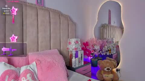 Snapshot of shanelwest7 chatting on July 26, 1:51 pm Shanel online show from July 26, 1:51 pm