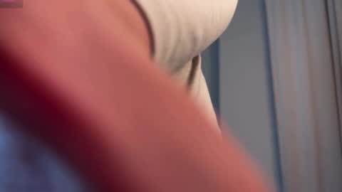 Snapshot of shangrillah chatting on December 17, 3:23 am shangrillah online show from December 17, 3:23 am