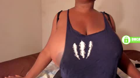 Snapshot of shaniblack chatting on February 1, 5:58 pm Danna online show from February 1, 5:58 pm