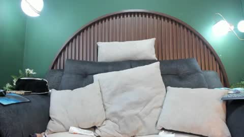 Snapshot of shannel__queen chatting on July 3, 7:53 pm shannel__queen online show from July 3, 7:53 pm