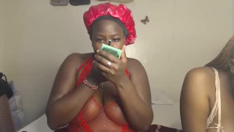 Snapshot of shannky_ chatting on February 8, 6:50 am shannky online show from February 8, 6:50 am