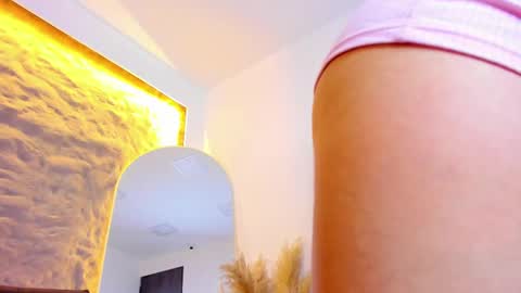 Shanntal  online show from January 31, 7:08 pm