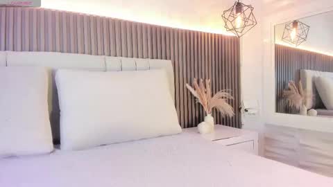 SHANON online show from October 27, 7:07 pm