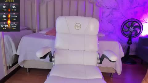 Shantal online show from November 14, 4:33 am