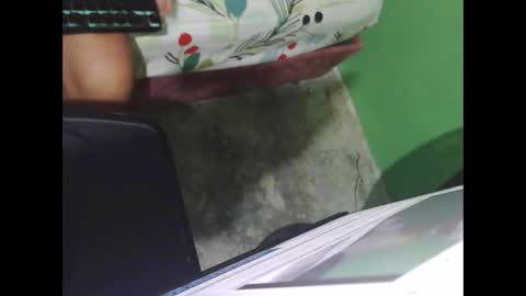 Snapshot of shantal_xcam chatting on March 20, 4:17 am shantal_xcam online show from March 20, 4:17 am