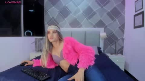 Snapshot of shantala_nastasiia chatting on May 10, 12:16 am shantala nastasiia online show from May 10, 12:16 am