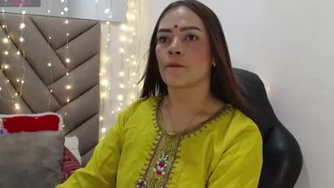 Snapshot of shantalakrishaa chatting on June 13, 6:50 pm shantalakrishaa online show from June 13, 6:50 pm