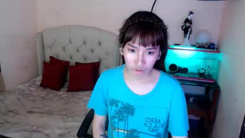 Snapshot of shantalfoxxy chatting on February 23, 5:12 am SHANTA FOX s online show from February 23, 5:12 am