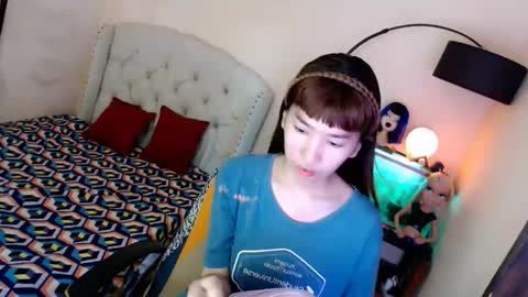 Snapshot of shantalfoxxy chatting on November 4, 1:27 am SHANTA FOX s online show from November 4, 1:27 am