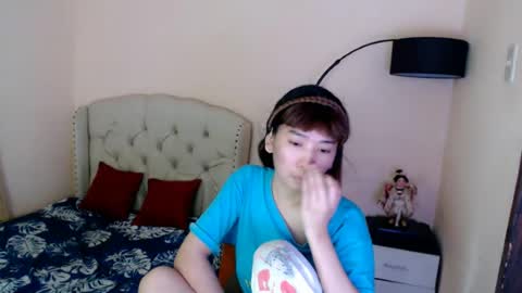 Snapshot of shantalfoxxy chatting on June 19, 1:32 am SHANTA FOX s online show from June 19, 1:32 am