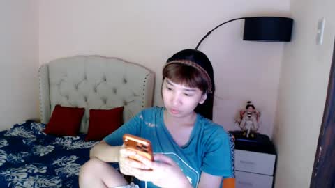 Snapshot of shantalfoxxy chatting on July 21, 12:02 am SHANTA FOX s online show from July 21, 12:02 am