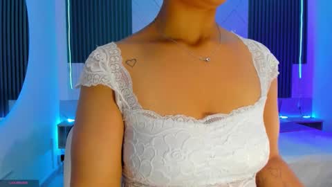 shantall bluuee online show from March 16, 8:24 pm